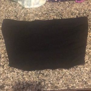 Black H&M tube top. Never worn. Size small.